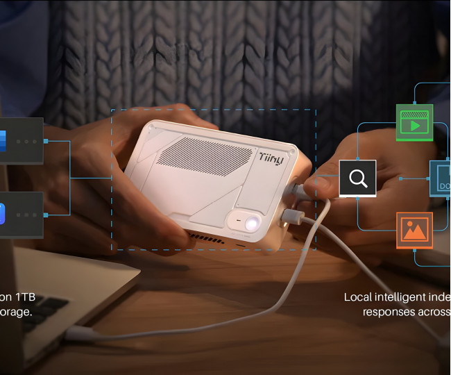 Портативный персональный ИИ-суперкомпьютер Tiiny AI Pocket Lab